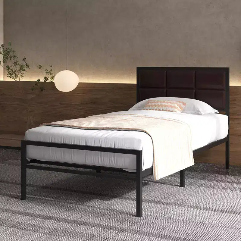 Cadre de lit en métal robuste avec plateforme et tête de lit rembourrée en similicuir chocolat, 25 cm d'espace de rangement sous le lit