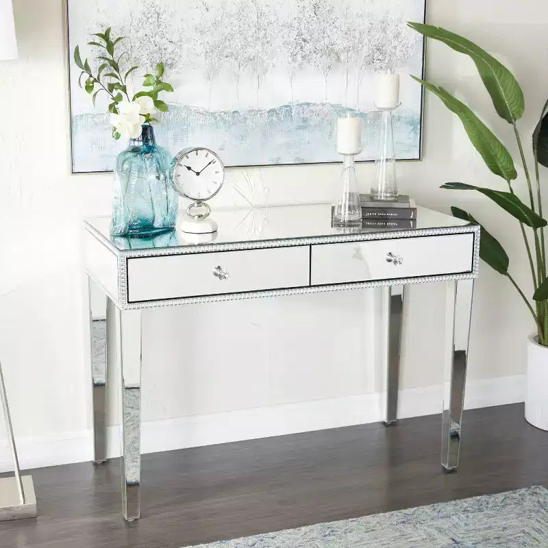 Console table/bureau en bois avec miroir et détails argentés, style glamour