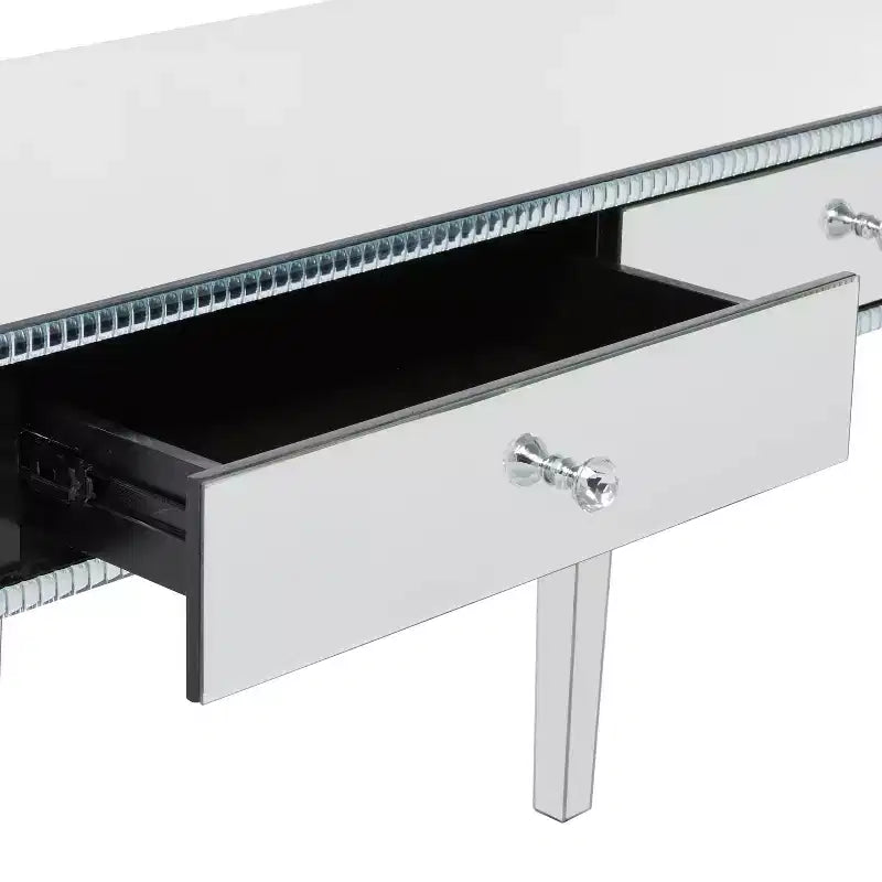 Console table/bureau en bois avec miroir et détails argentés, style glamour