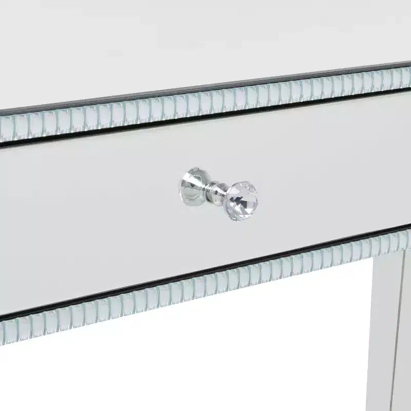 Console table/bureau en bois avec miroir et détails argentés, style glamour