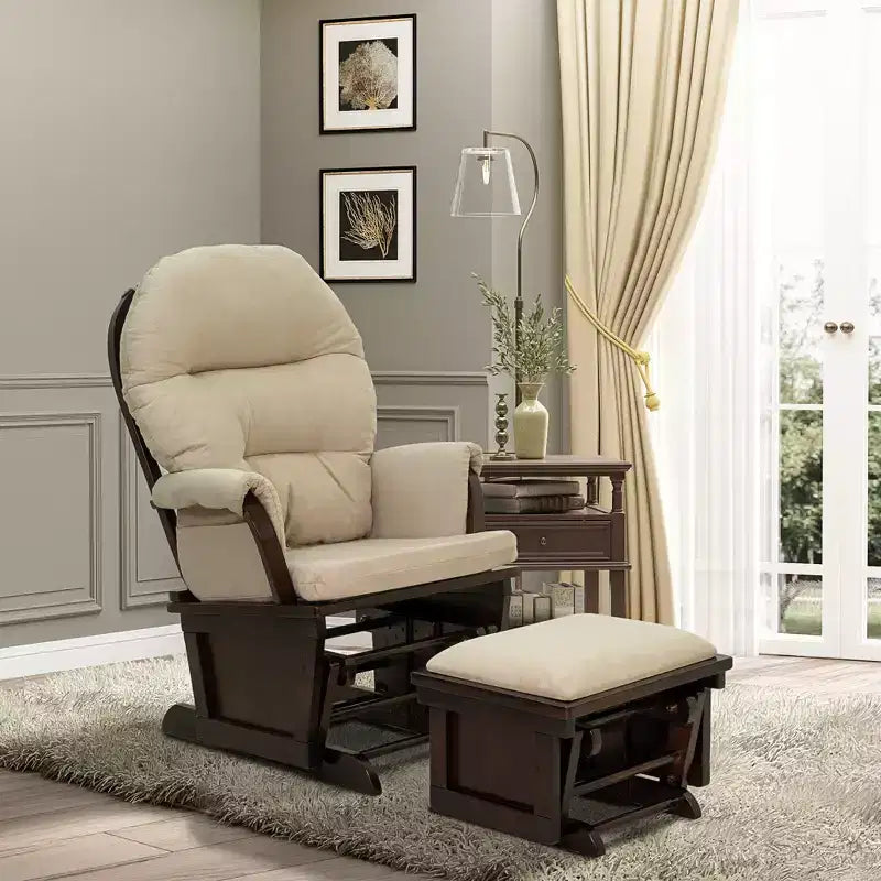 Fauteuil à bascule de puériculture avec pouf, assise rembourrée épaisse et base en bois, blanc cassé